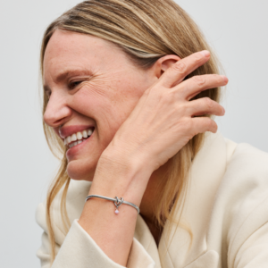 Alternative view of Charm Pandora Moments Mạ Vàng Hồng 14k Đính Đá